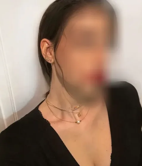 Julia, 25 años