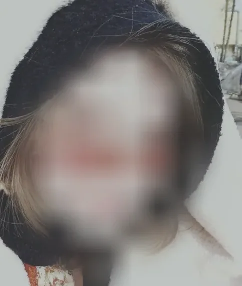 Khadija, 19 años
