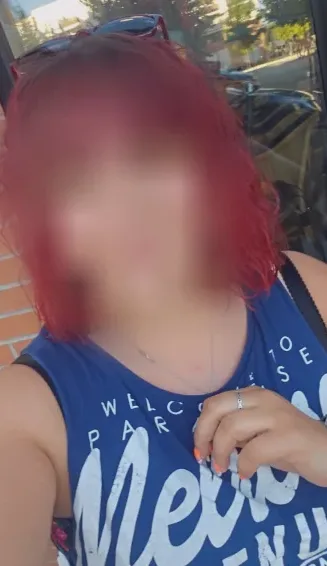 Lara, 28 años