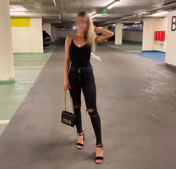 Sara, 21 años